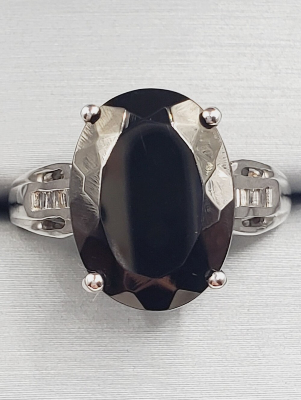 Oval Elite Shungite & White Topaz Platinum | 925 Sterling Silver Ring